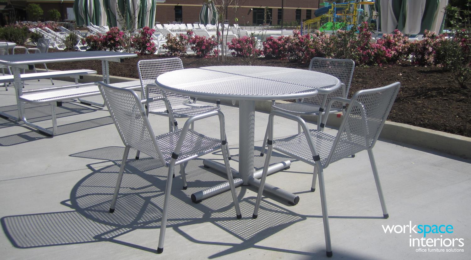 Kingsport Aquatic Center outdoor photo of patio furniture