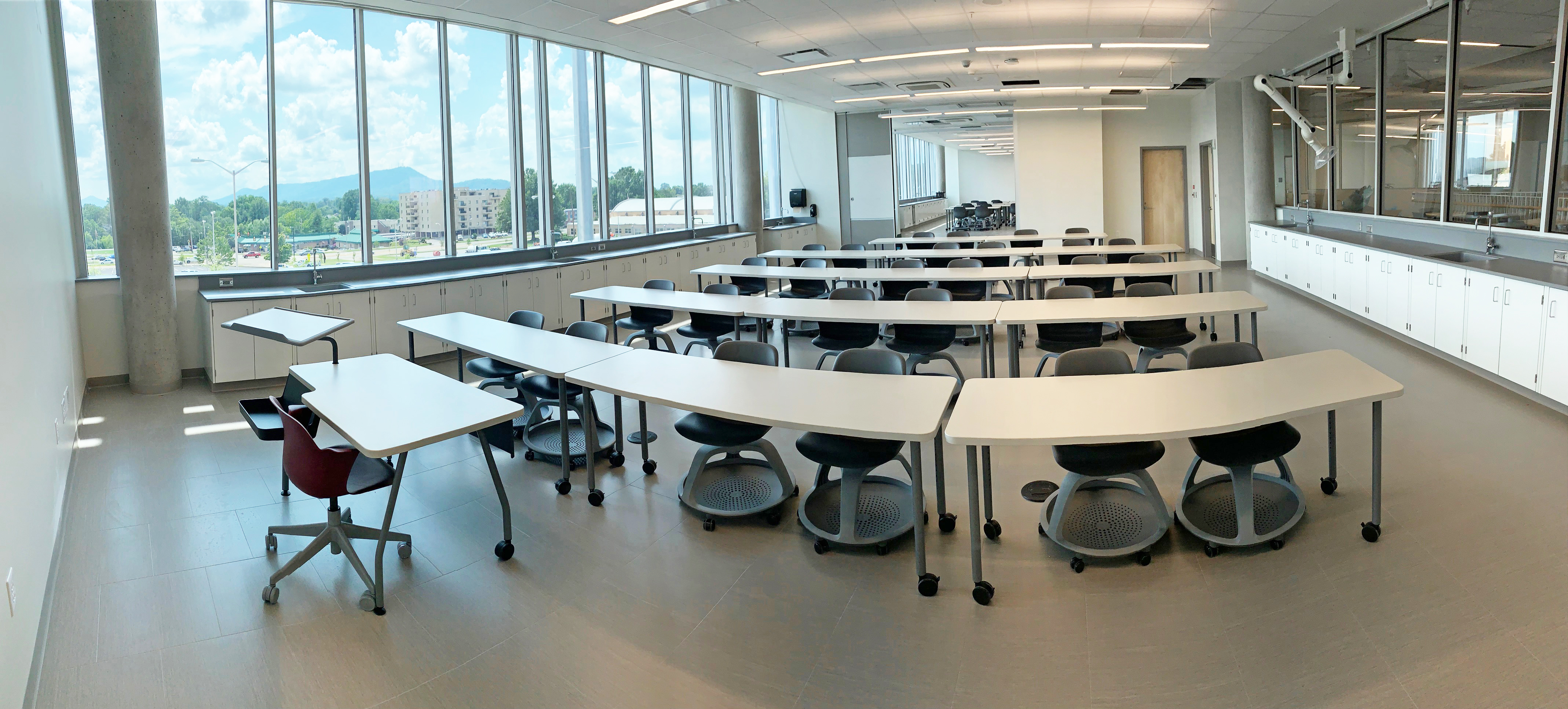 Dobyns-Bennett High School Regional Science and Technology Center classroom with Node chairs by Steelcase