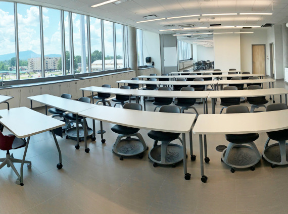 Dobyns-Bennett High School Regional Science and Technology Center classroom with Node chairs by Steelcase