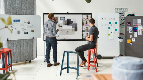 photo of a Steelcase hybrid workplace